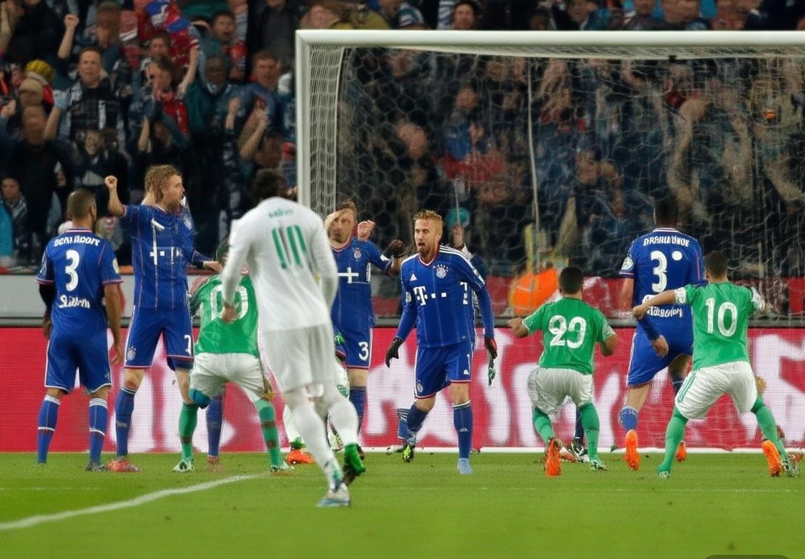 拜仁慕尼黑1-2皇马欧冠惜败，焦点战悬念再起(图1)